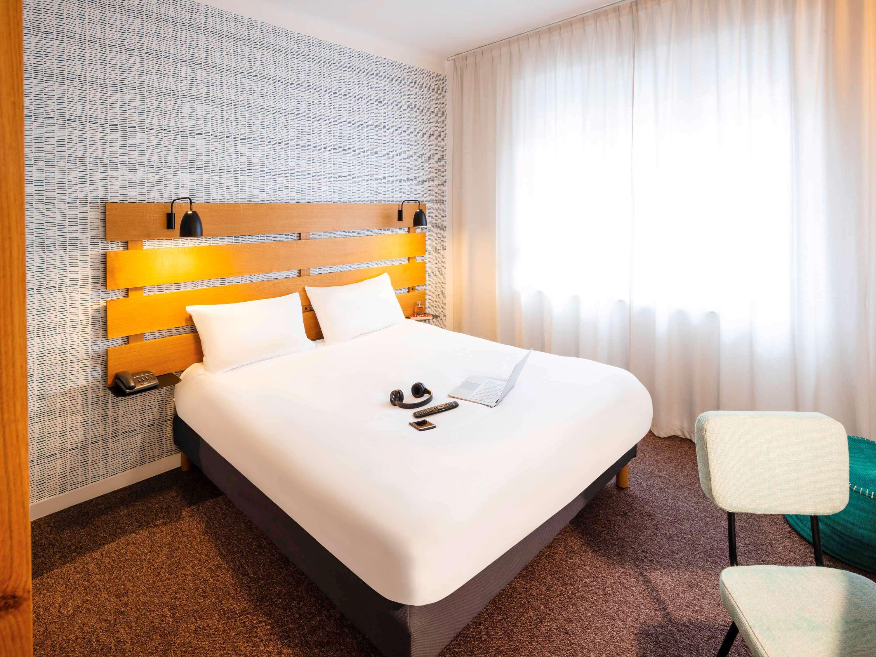Hotel Ibis Styles Calais Centre Exterior foto