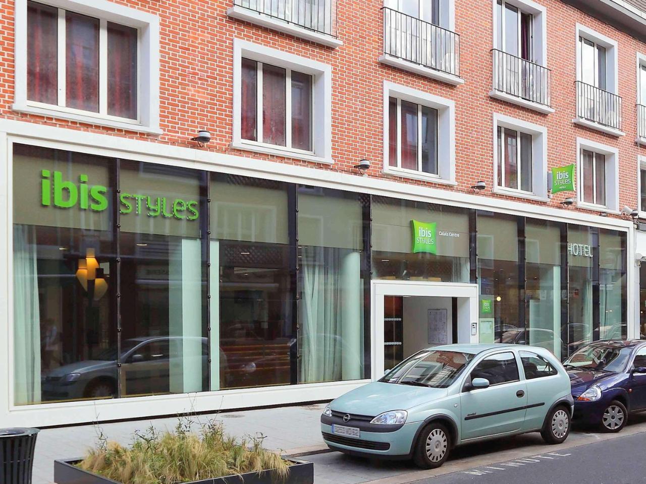 Hotel Ibis Styles Calais Centre Exterior foto
